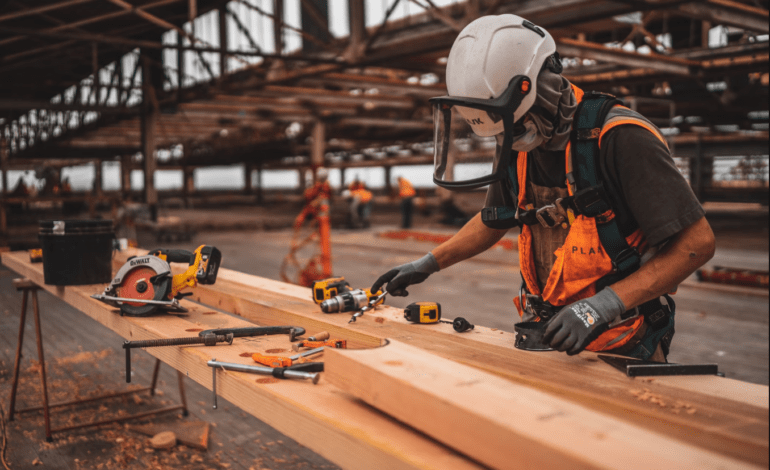 Top 7 Benefits of Using SaaS in the Construction Industry